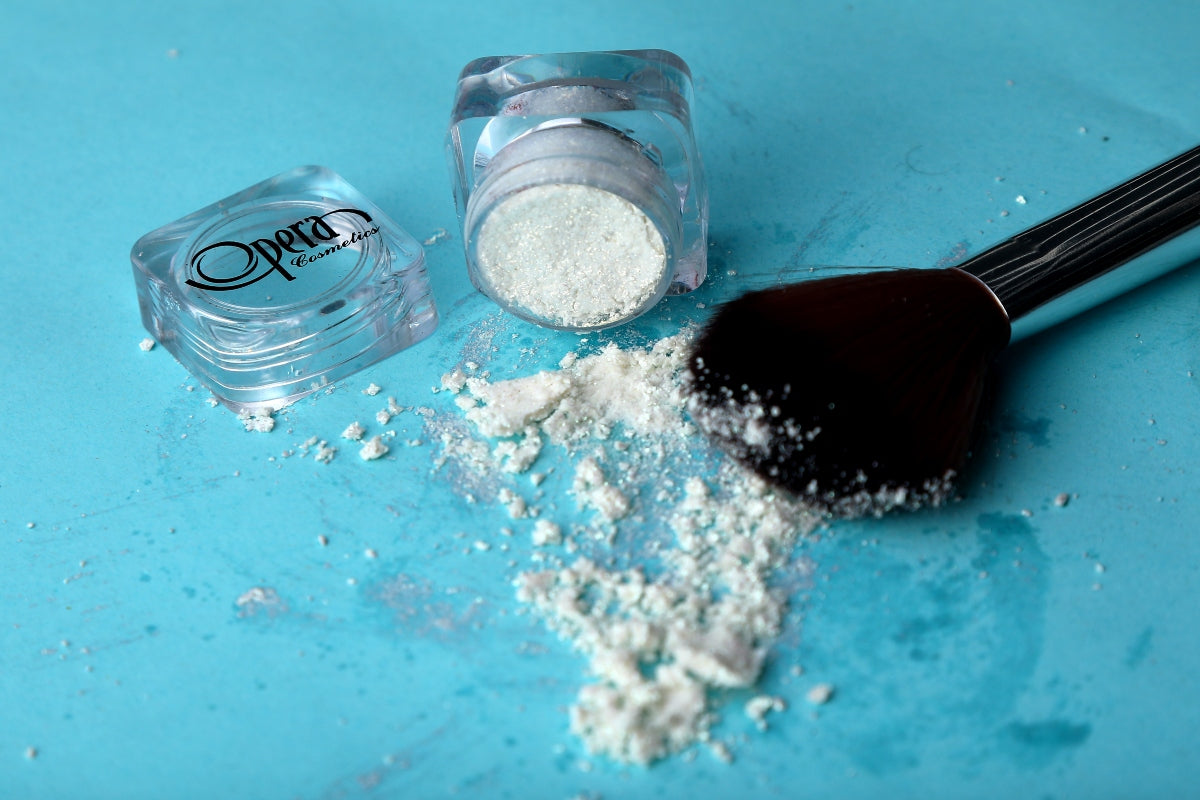 Opera Chrome Sparkle Glow Up Highlighter (Blue)