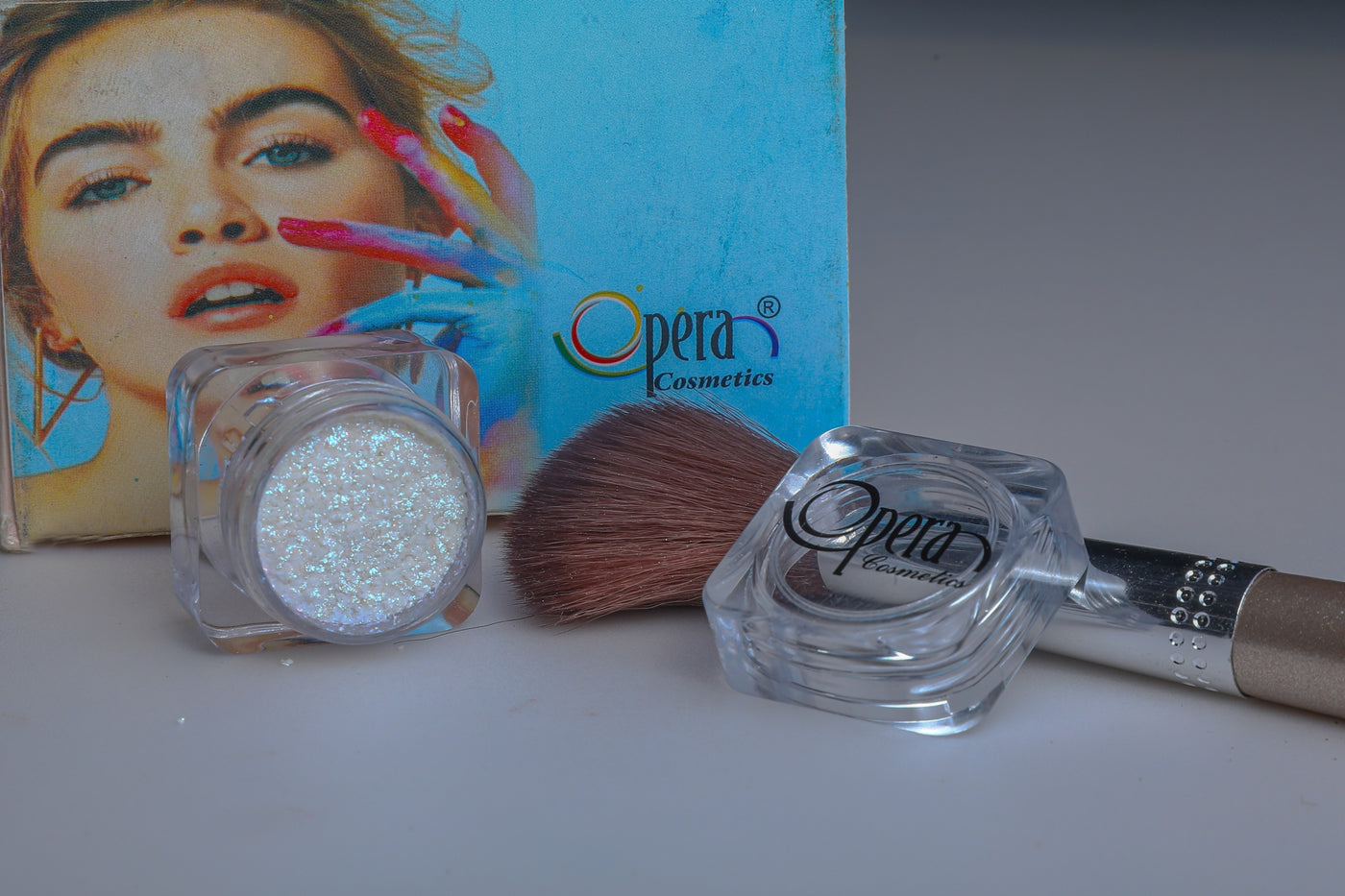 Opera Velvet Metallic Mirror Effect Best Highlighter (Green)